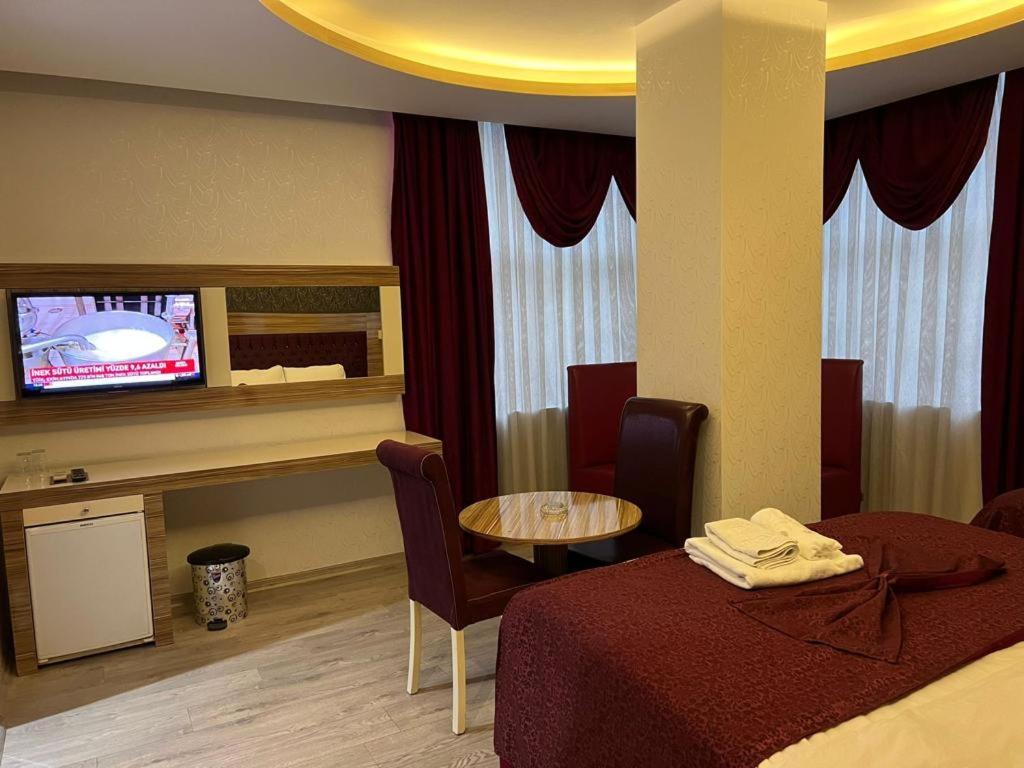 Grand Ezel Hotel Мерсин Екстериор снимка