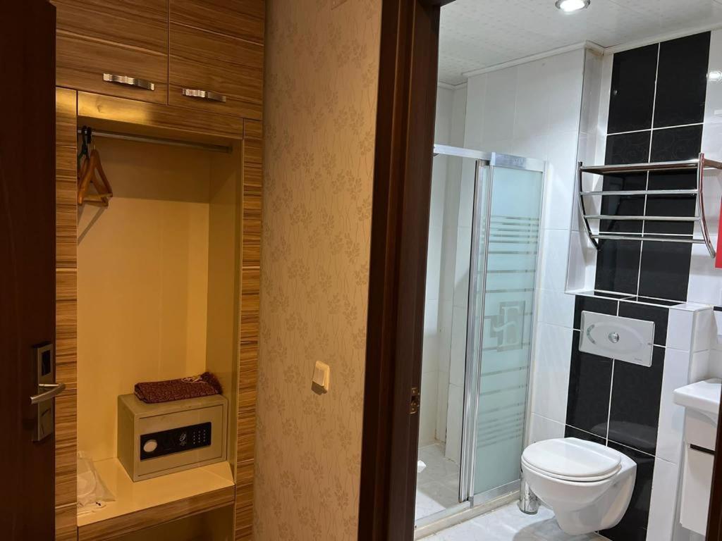 Grand Ezel Hotel Мерсин Екстериор снимка