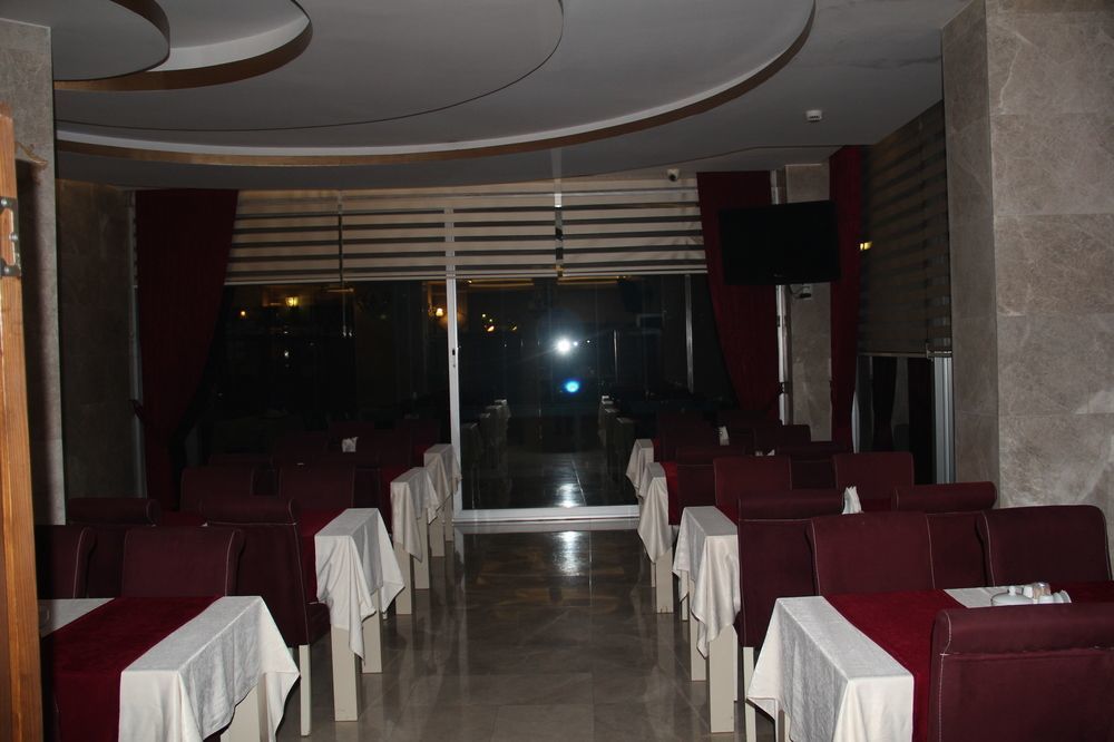 Grand Ezel Hotel Мерсин Екстериор снимка